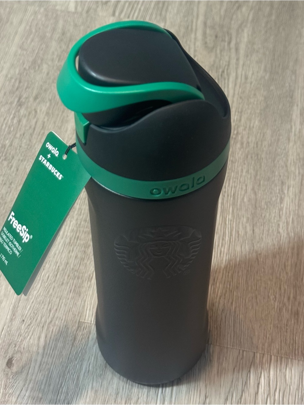 Starbucks x Owala FreeSip Black Water Bottle - Picture 6 of 6